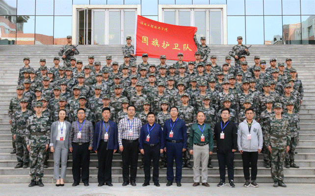 图书馆合影